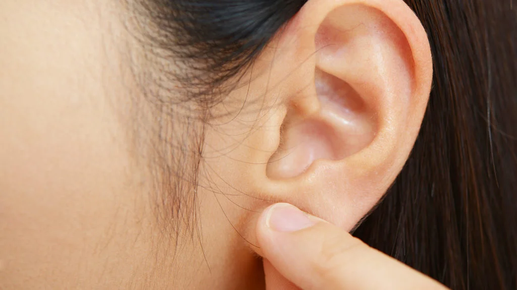 Understanding Earlobe Damage: Causes and Common Scenarios
